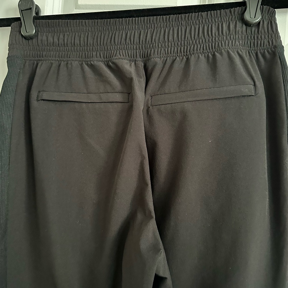 Athleta Brooklyn Legacy Mid Rise Jogger Black 0 - Picture 4 of 7